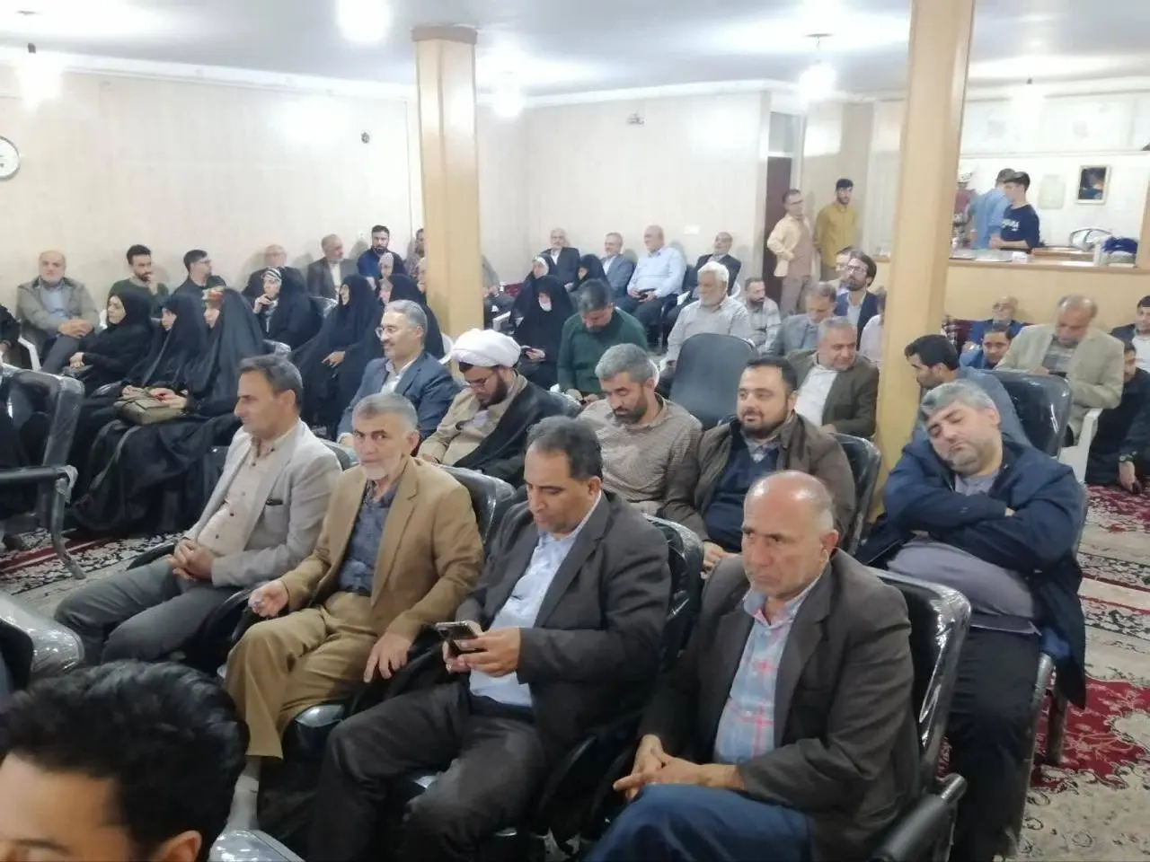 نشست انتخاباتی حدادعادل