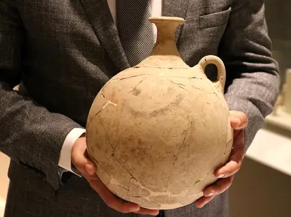 ثیس