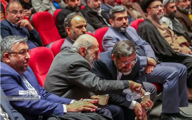 حسین شریعتمداری