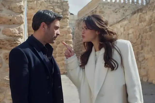 سریال-شهر-دور-Uzak-Sehir-قسمت-۱۷-با-زیرنویس-فارسی