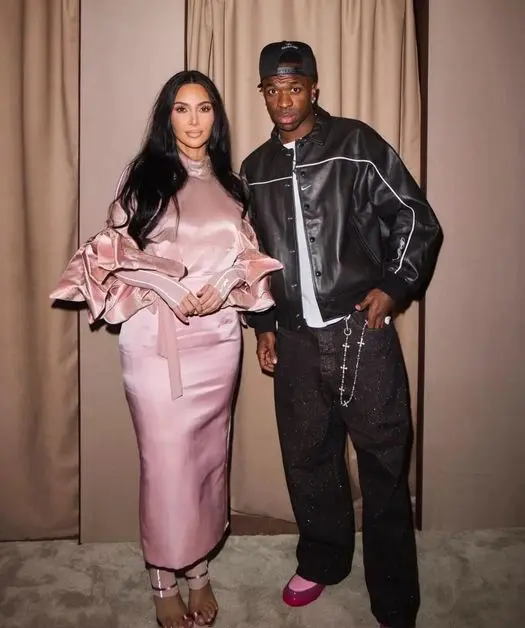 تصویری از ملاقات وینیسیوس و کیم کارداشیان در پاریس!