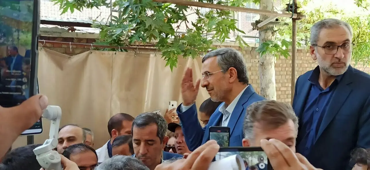 احمدی نژاد