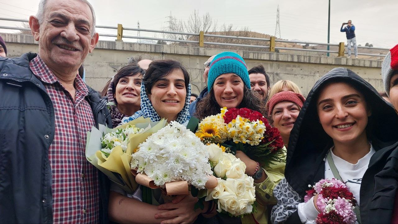نیلوفر حامدی و الهه محمدی