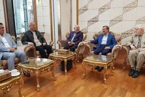 محمود احمدی نژاد راهی سفر خارجی شد + عکس