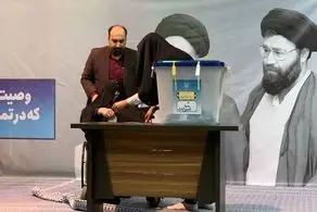 عفت مرعشی همسر آیت الله هاشمی در حسینیه جماران + ببینید 