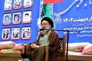 احمد خاتمی: ترامپ نامه می‌نویسد و می‌گوید، یا مذاکره و یا بمباران اما ایران مذاکره را انتخاب می‌کند