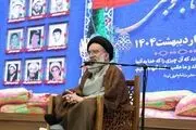 احمد خاتمی: ترامپ نامه می‌نویسد و می‌گوید، یا مذاکره و یا بمباران اما ایران مذاکره را انتخاب می‌کند