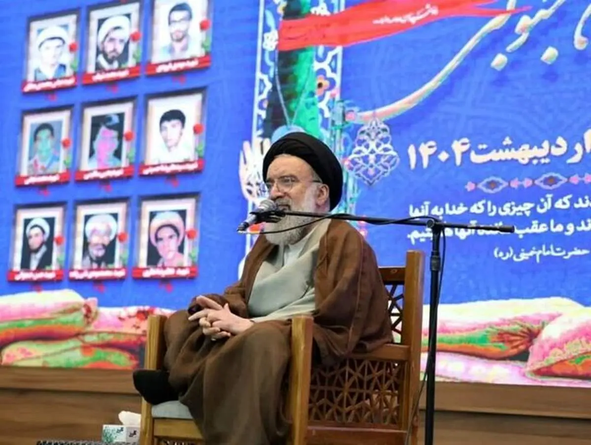 احمد خاتمی: ترامپ نامه می‌نویسد و می‌گوید، یا مذاکره و یا بمباران اما ایران مذاکره را انتخاب می‌کند