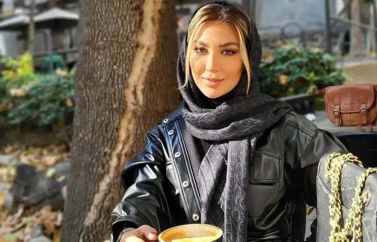 مراسم آبگوشت خوری در منزل مینا مختاری و بهرام رادان/ عکس