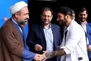 آقایان اصولگرا یادتان هست آویزان تتلو شدید؟