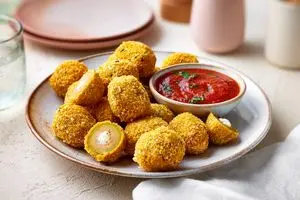 طرز تهیه زیتون سوخاری؛ یک پیش‌غذای جذاب و خوشمزه