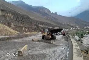 سیل جاده هراز را شست و برد+ عکس