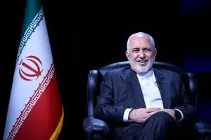 بازدید ظریف از جشنواره بین‌المللی فجر صنایع دستی در مجموعه فرهنگی سعدآباد تهران + ببینید 