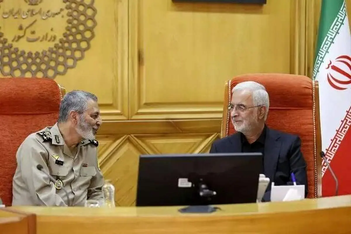 وزیر کشور و فرمانده کل ارتش دیدار کردند