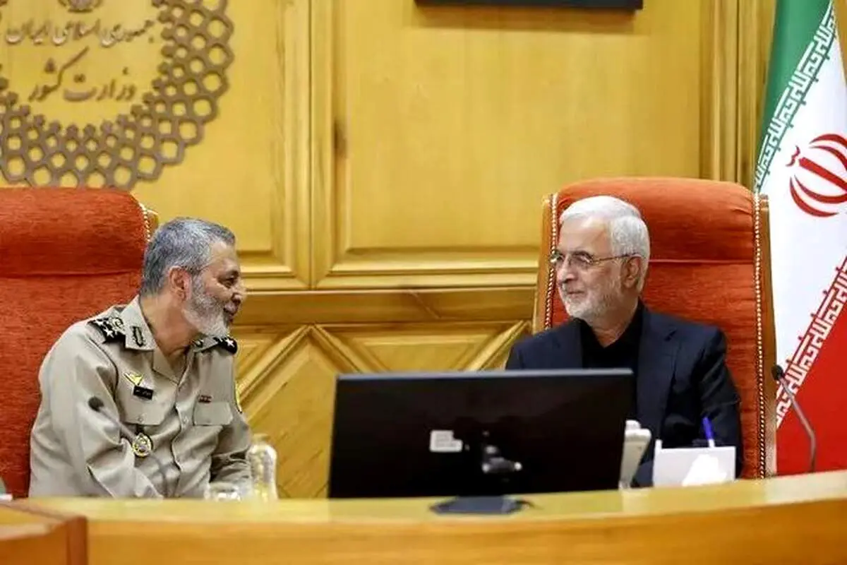 وزیر کشور و فرمانده کل ارتش دیدار کردند 