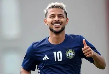 مهدی قایدی در ساعات اخیر اینستاگرام را تسخیر کرده/ ماجرا چیست؟