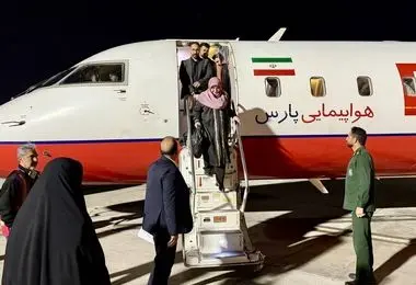 مهاجرانی به اصفهان رفت 