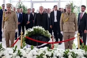 ادای احترام پزشکیان به مزار جلال طالبانی + ببینید 