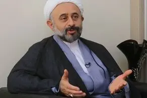 صحبت‌های جنجالی نقویان: دیپلمات‌های ما برای دست دادن گرفتار هستند + ببینید  
