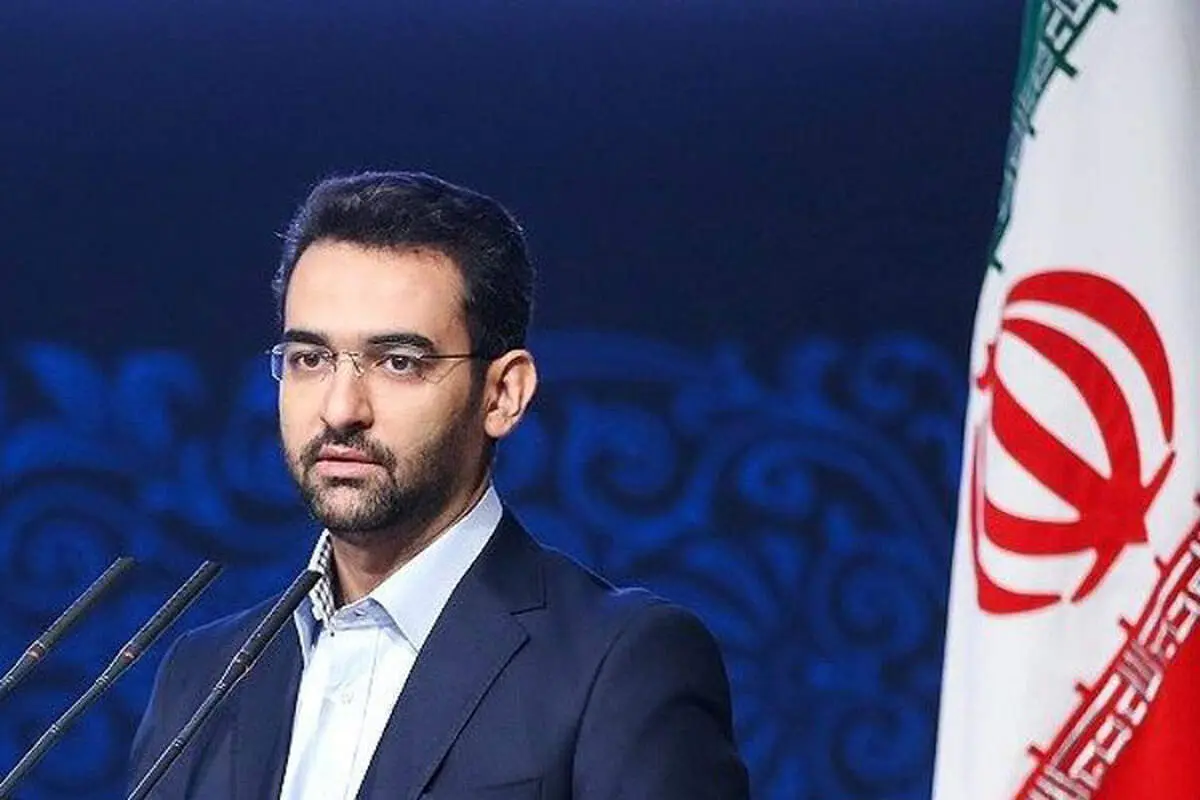 طعنه آذری جهرمی: اسنپ و تپسی بهتر از دولت شما کار می‌کند 