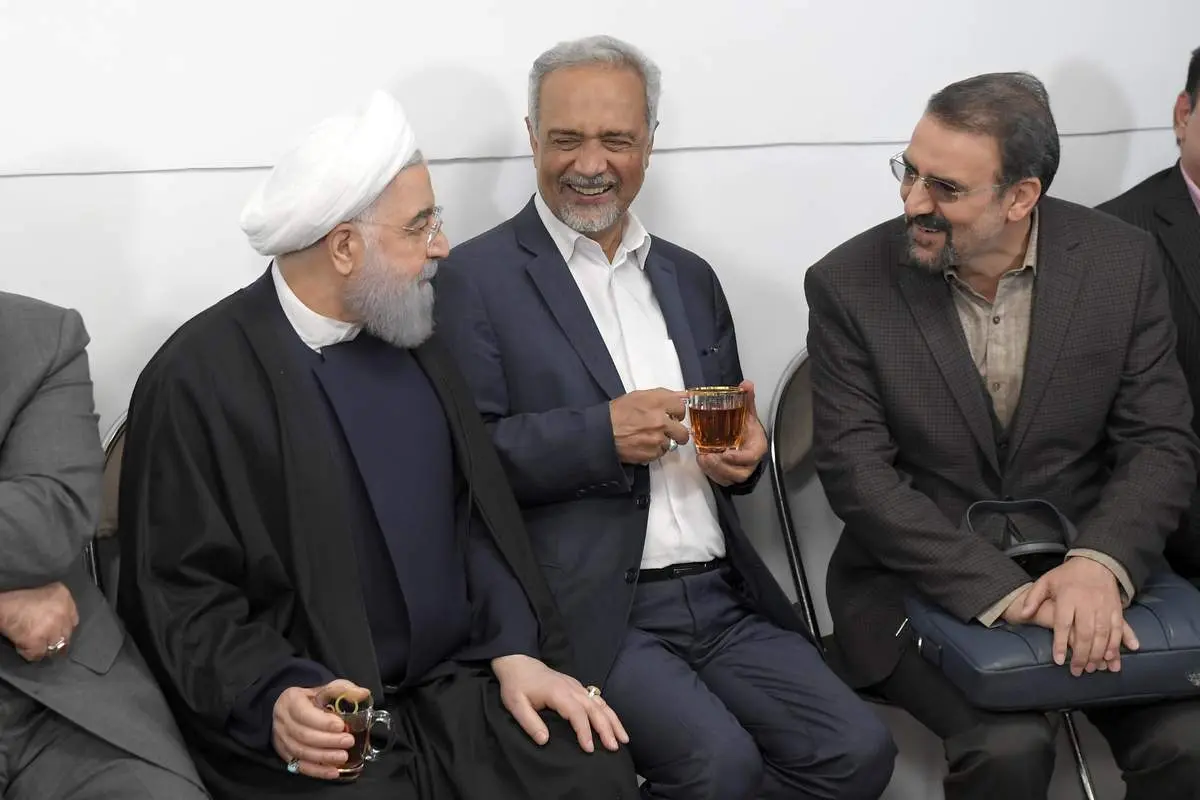 شوخی جالب حسن روحانی با وزرای سابقش + ببینید