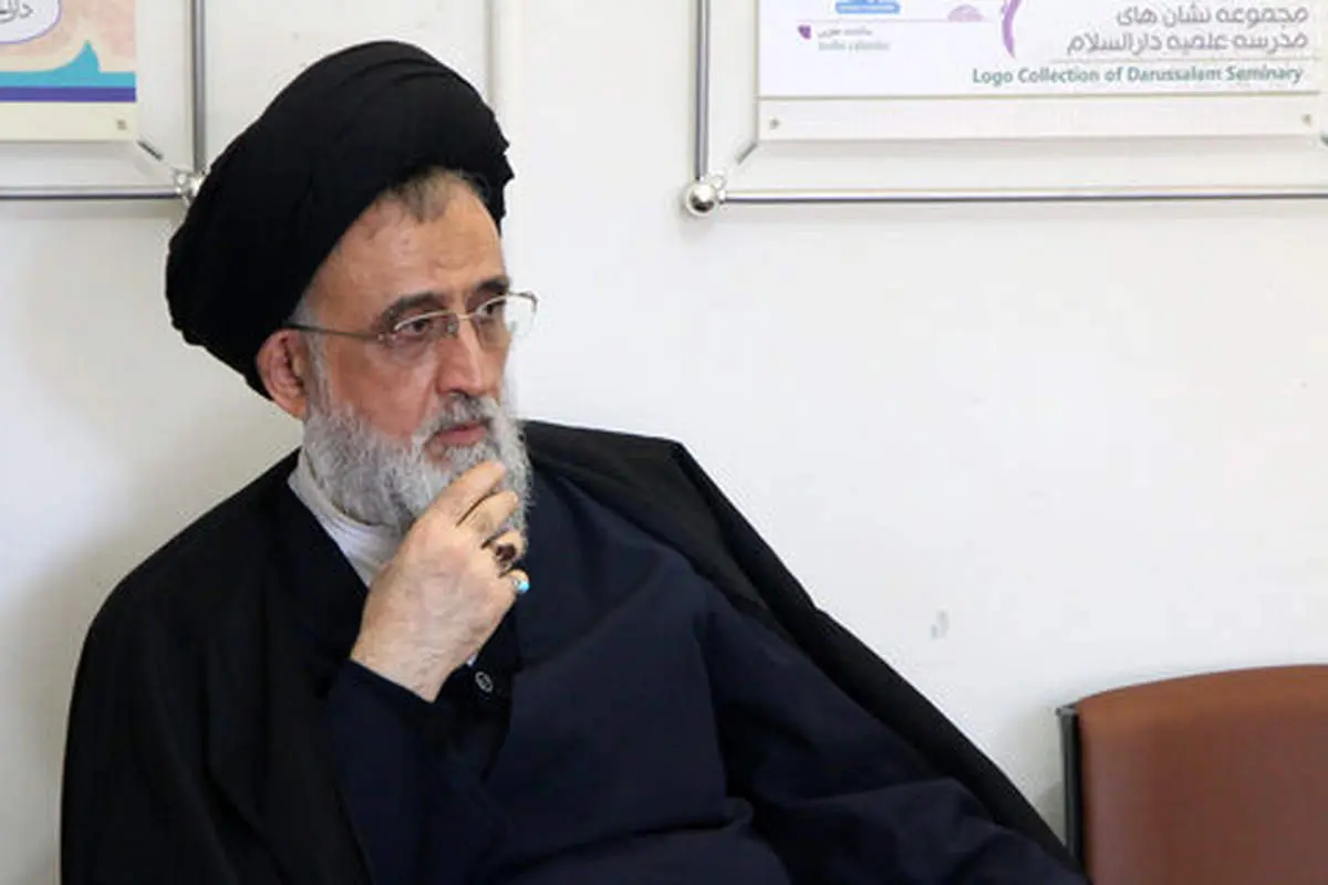 توهین به بانوی محجبه در قطار/ عضو فقهای شورای نگهبان واکنش نشان داد