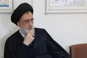 توهین به بانوی محجبه در قطار/ عضو فقهای شورای نگهبان واکنش نشان داد 