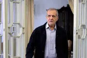  خنده‌های پزشکیان حین نطق شریفی‌نیا در اختامیه جشنواره فجر/ فیلم