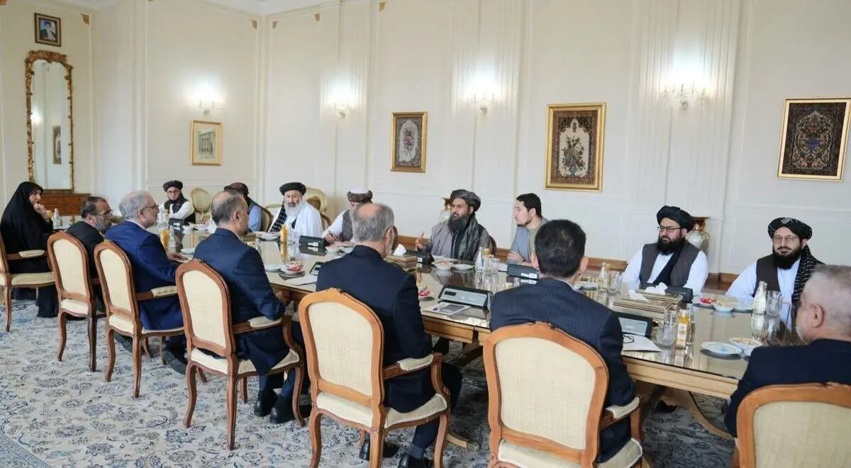 گزارش هیات طالبان از سفر به تهران و دیدار با حسین امیرعبداللهیان