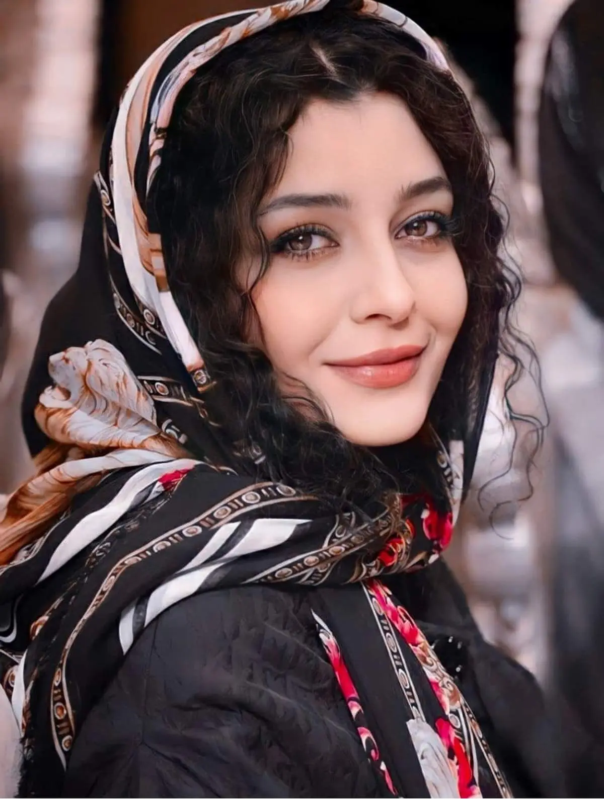 چهره بسیار پیر ساره بیات نمایان شد/ عکس