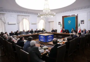  نشست پزشکیان با فعالان اصناف و بازاریان/ اتخاذ 4 تصمیم مهم دولت و مجلس برای حمایت از بازار و فعالان اقتصادی