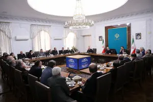 نشست پزشکیان با فعالان اصناف و بازاریان/ اتخاذ 4 تصمیم مهم دولت و مجلس برای حمایت از بازار و فعالان اقتصادی