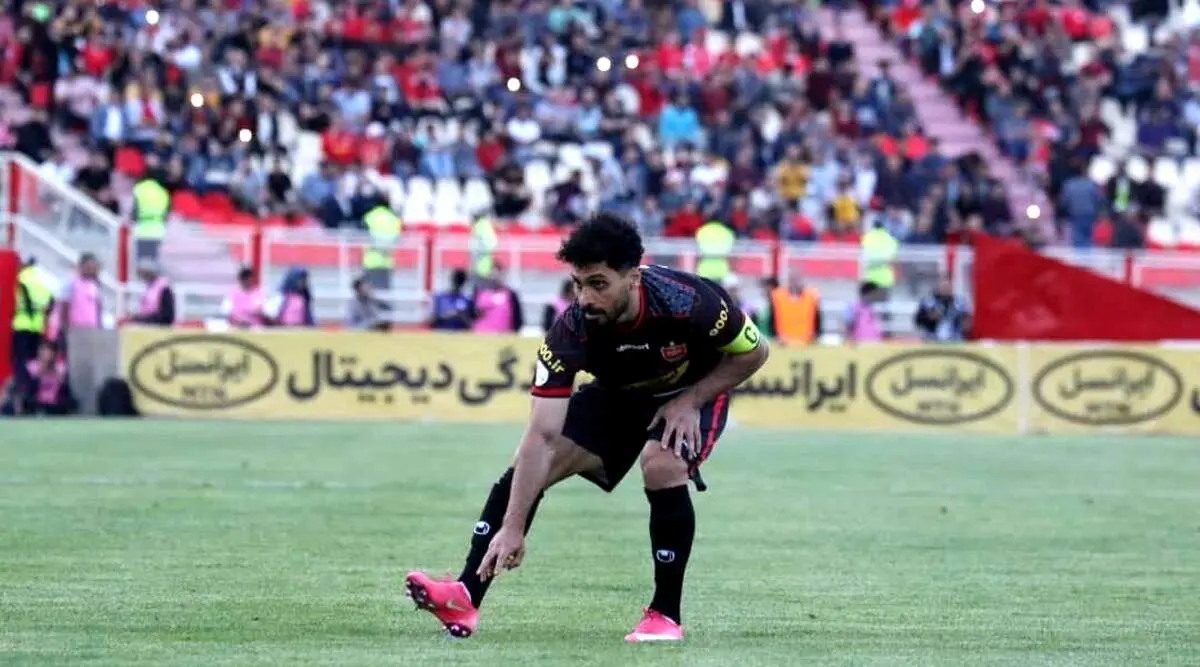 غیبت منفورترین بازیکن پرسپولیسی نزد هواداران تراکتور در بازی بزرگ