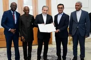 دیدار سفرای سنگال و سیرالئون و دبیر اجرایی اجلاس ایران و آفریقا با وزیر امور خارجه 
