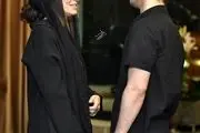 پارسا پیروزفر با لباس مشکی و ریش بلند در مراسم ختم/ عکس