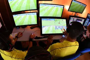 مکالمه پیام حیدری با اتاق  VAR در بازی پرسپولیس و فولاد لو رفت + فیلم