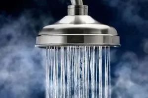 حمام آب سرد برای چه کسانی خوب نیست؟