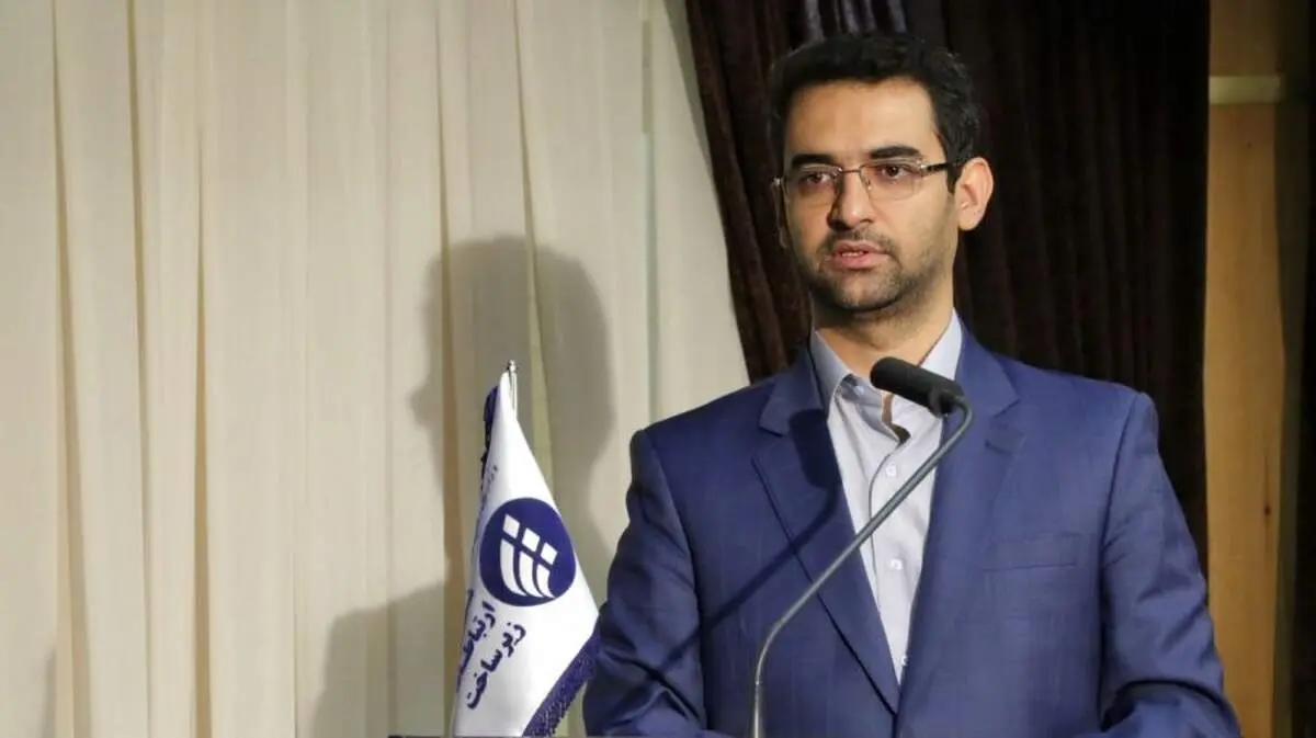 پاسخ کنایه آمیز آذری جهرمی به اصولگرایان با یک جمله مشهور