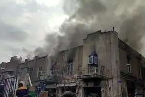 گراند هتل در آتش سوخت/ علت نامشخص!