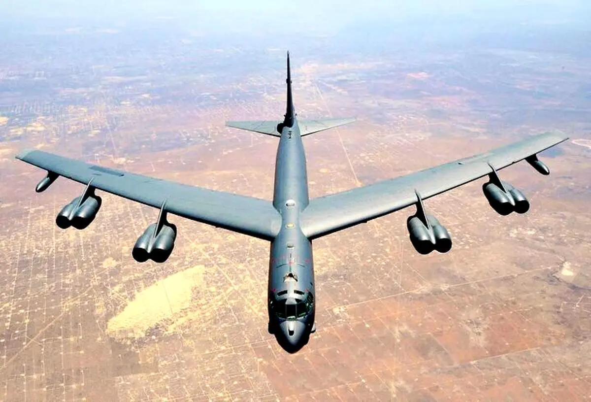 بمب‌افکن B-52 آمریکا سقوط کرد + ببینید 