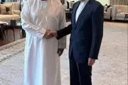 دیدار تخت روانچی با انور قرقاش
