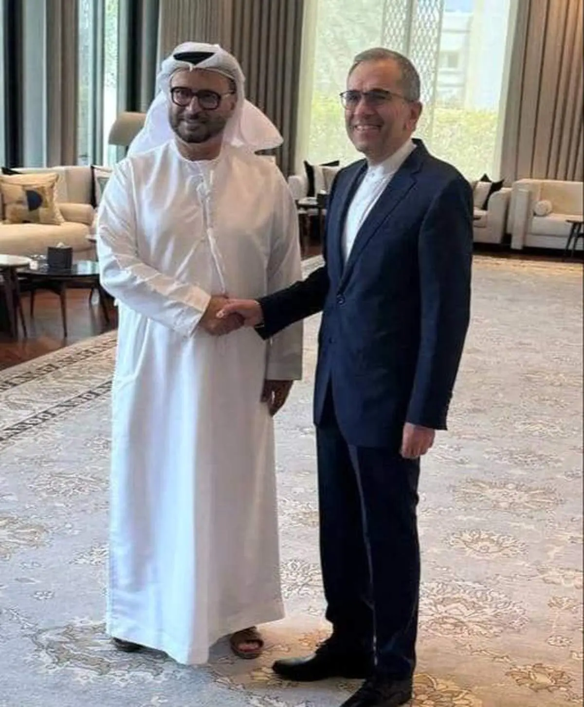 دیدار تخت روانچی با انور قرقاش