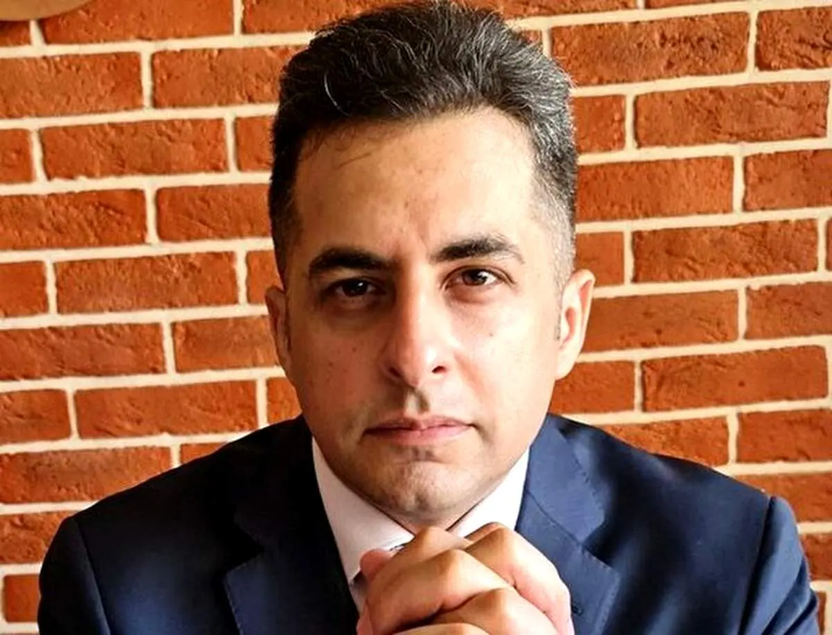 واقعاً باور کرده‌اید ناو و ناوشکن آورده‌اند تا بعد از جنگ کلید تهران را به دست‌تان بدهند و محترمانه کنار بروند؟ 