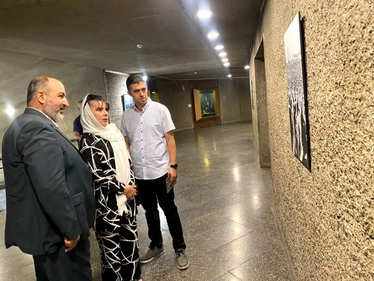 تیپ خفن سفیر زن بولیوی در برج آزادی + ببینید 