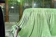 رهبر انقلاب اسلامی در مرقد امام خمینی(ره) و گلزار شهدا حضور یافتند