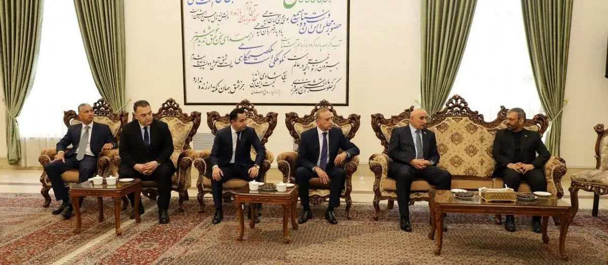 حضور مقامات تاجیکستان در سفارت ایران براى تسلیت