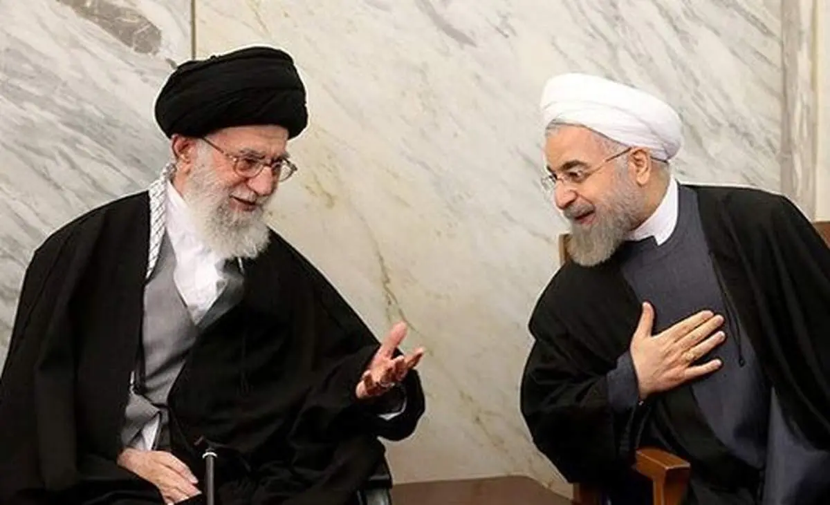 عکس از بوسه روحانی بر پیشانی رهبری + ببینید