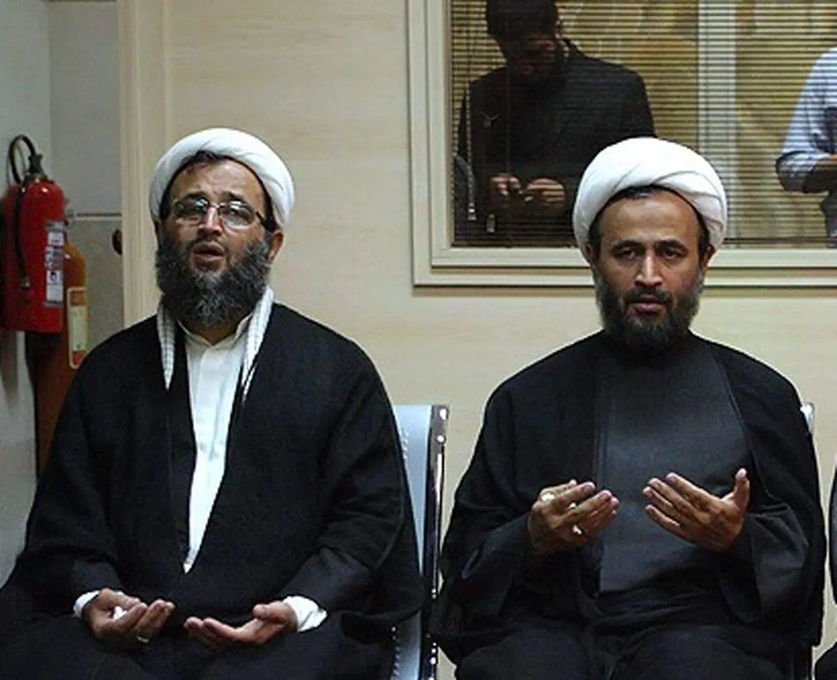 این دو برادر تجمع‌ها علیه بی‌حجابی را هدایت می‌کنند + عکس