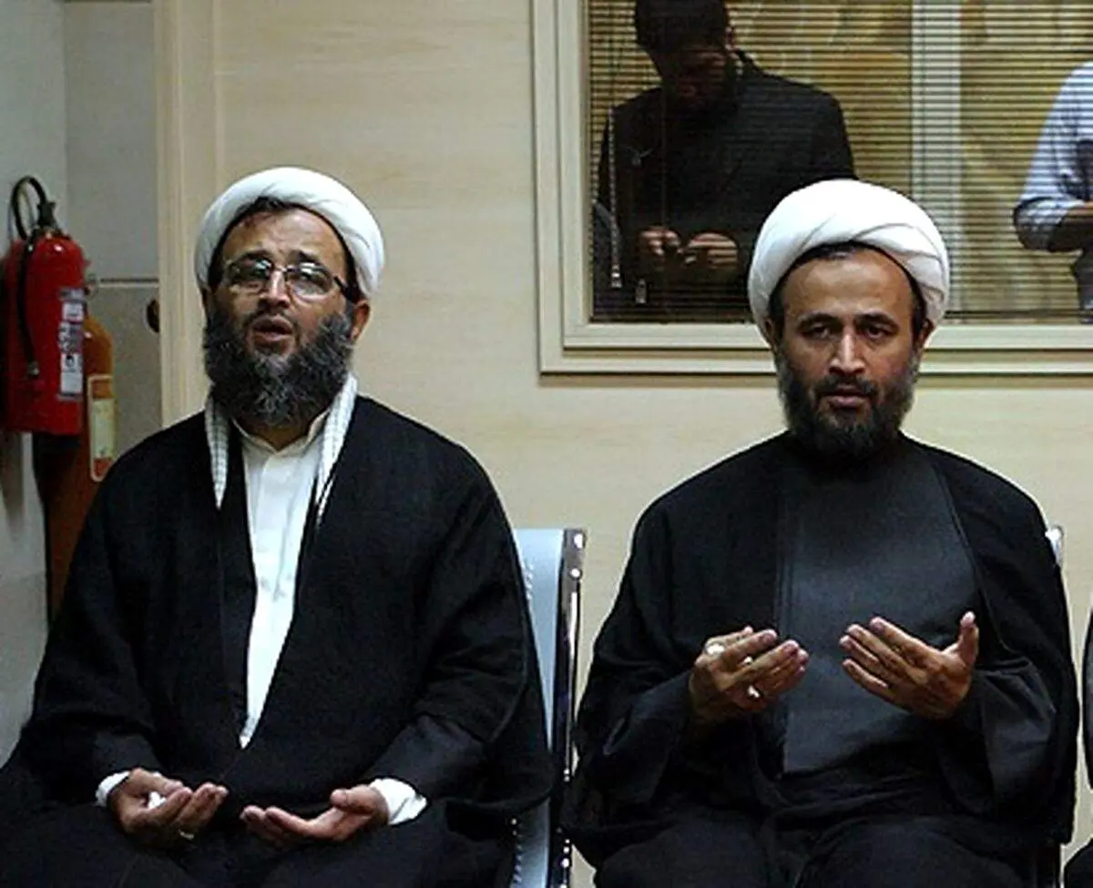 این دو برادر تجمع‌ها علیه بی‌حجابی را هدایت می‌کنند + عکس