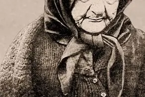 همکاری این پیرزن ریز جسته با عزرائیل!+ عکس